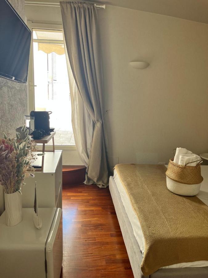 Apulia Journey - Manzoni 11 Hotel Bari Exterior photo